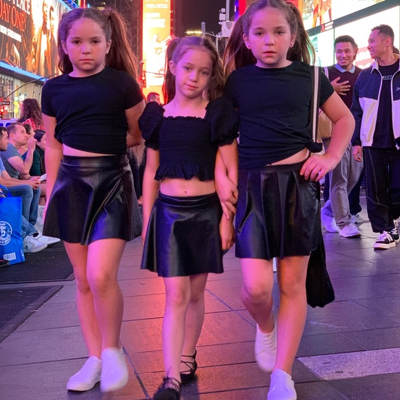 Meet your Posher, Cara - Picture 2 of 10